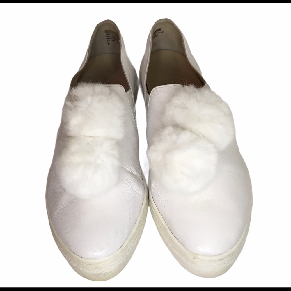 Seychelles White Gizmo Faux Fur Pom Pom Sneakers